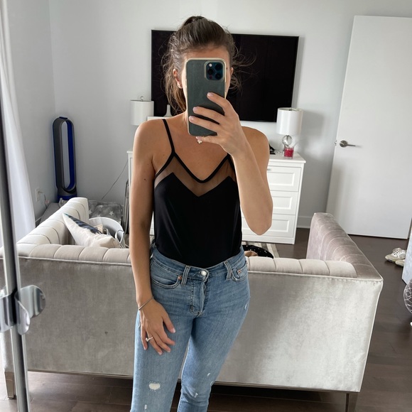 Black tank top. - Picture 3 of 5